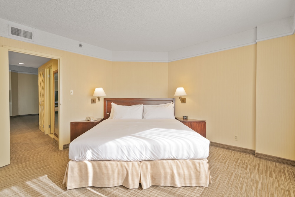 Harmony Suites Secaucus Meadowlands 13/44