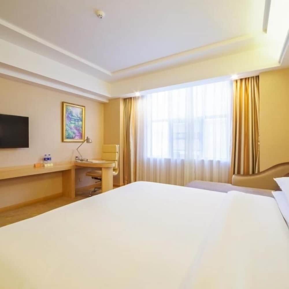 Vienna Hotel (Xiufeng Park, Jinshan Road, Yiyang High-tech Zone) 13/20