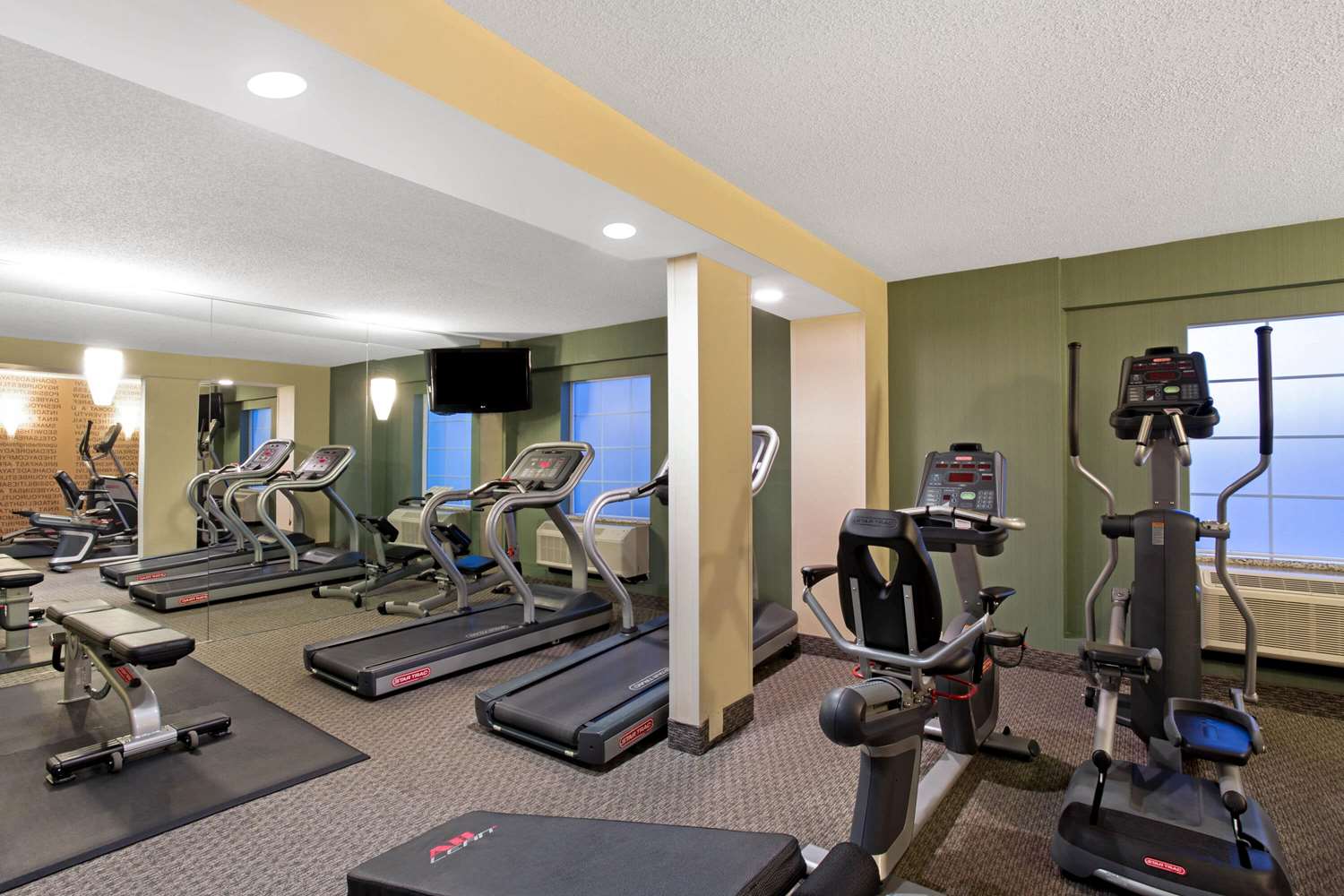 La Quinta Inn & Suites by Wyndham Springfield MA 29/43
