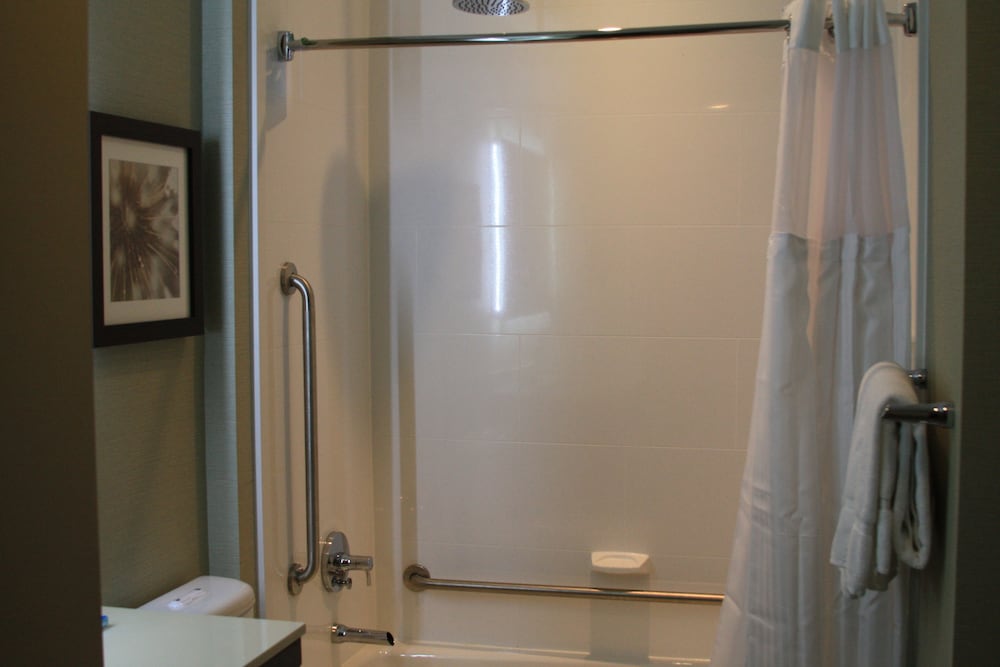 The Hollis Halifax A Doubletree Suites By Hilton Hotel 15/38