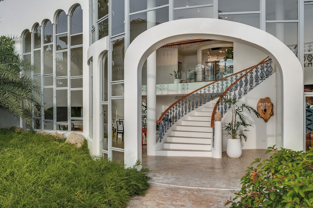 Ampersand Resort 46/50