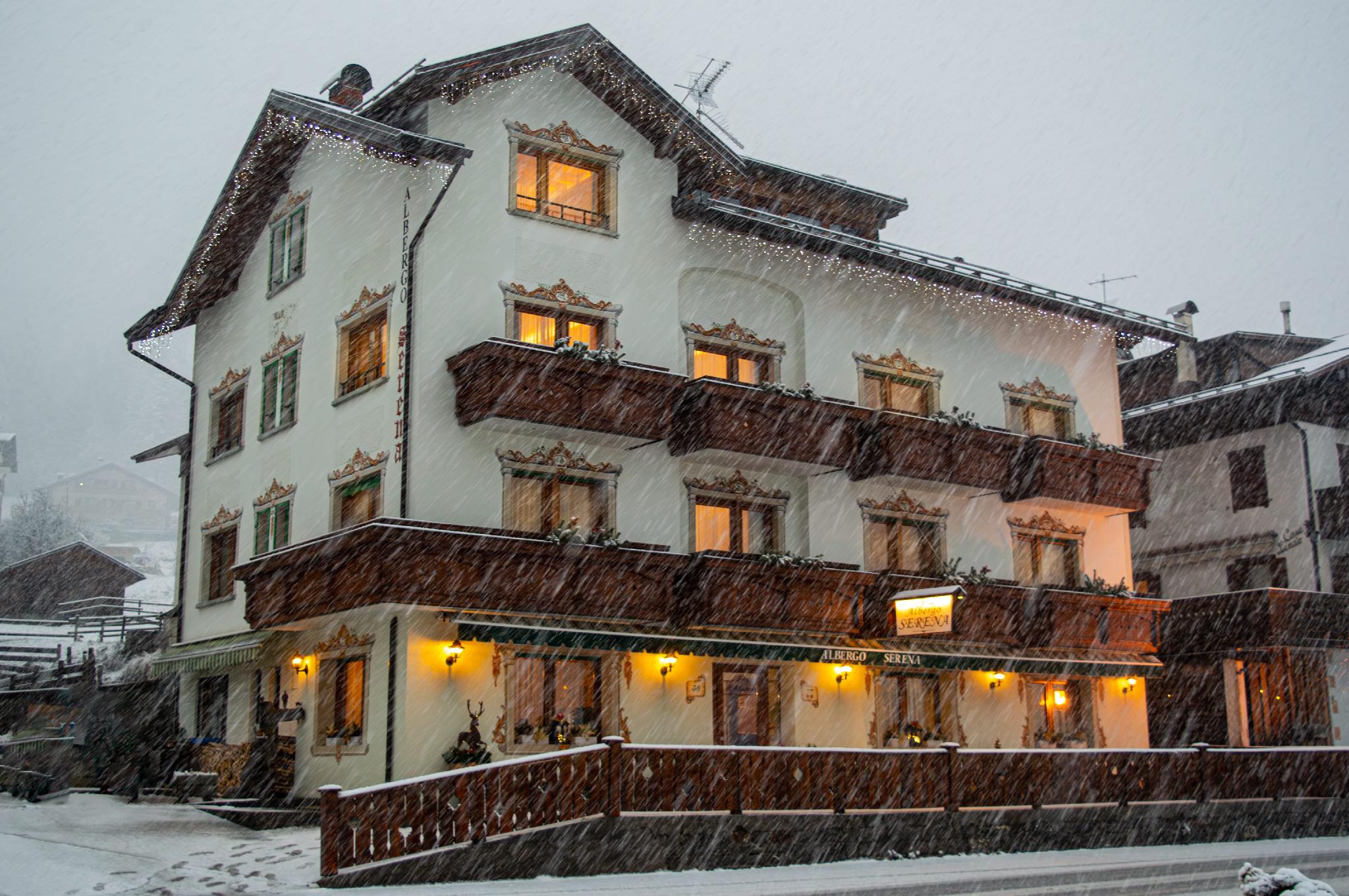 Hotel Serena - Tre Cime Views 2/24