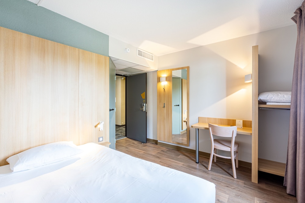 ROOM, DOUBLE BED, ACCESSIBLE