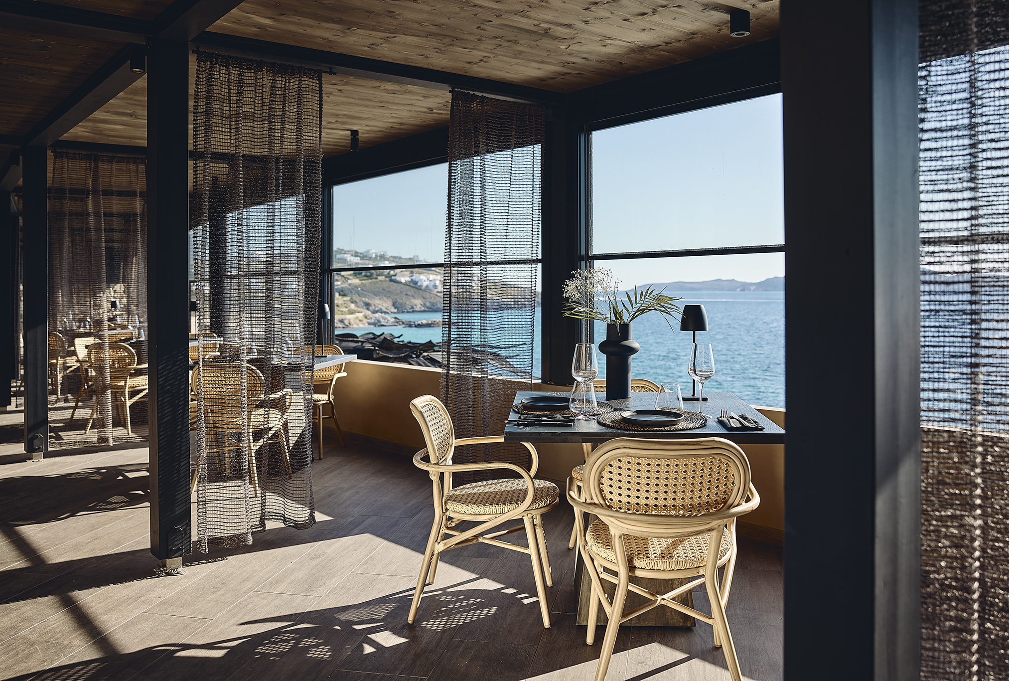 Horizon Hotel Adults Only 35/50