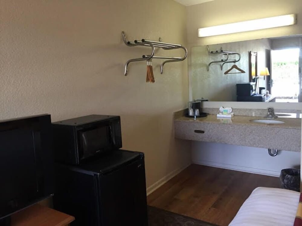 Budget Inn Sanford 39/40