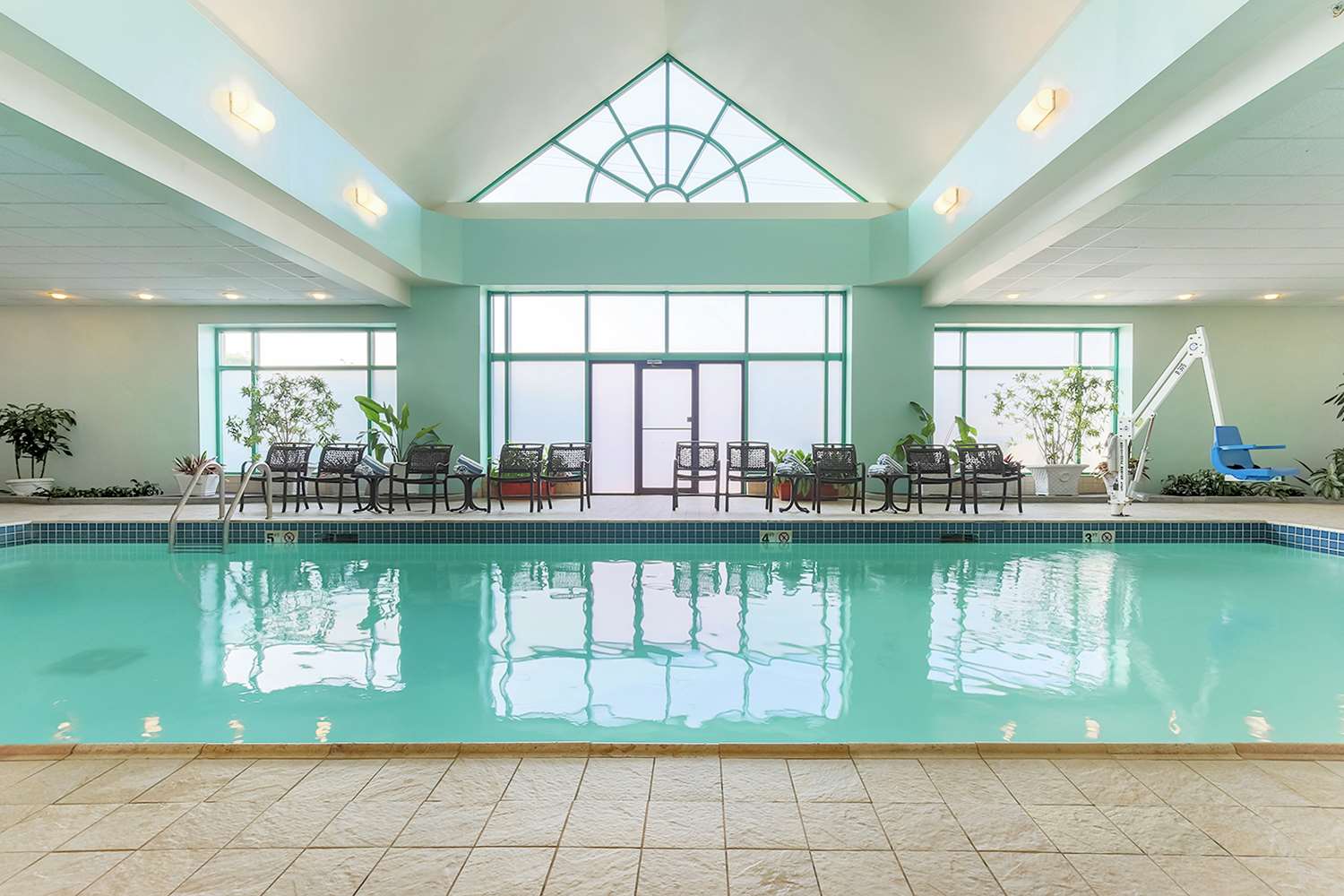 swimming pool spa