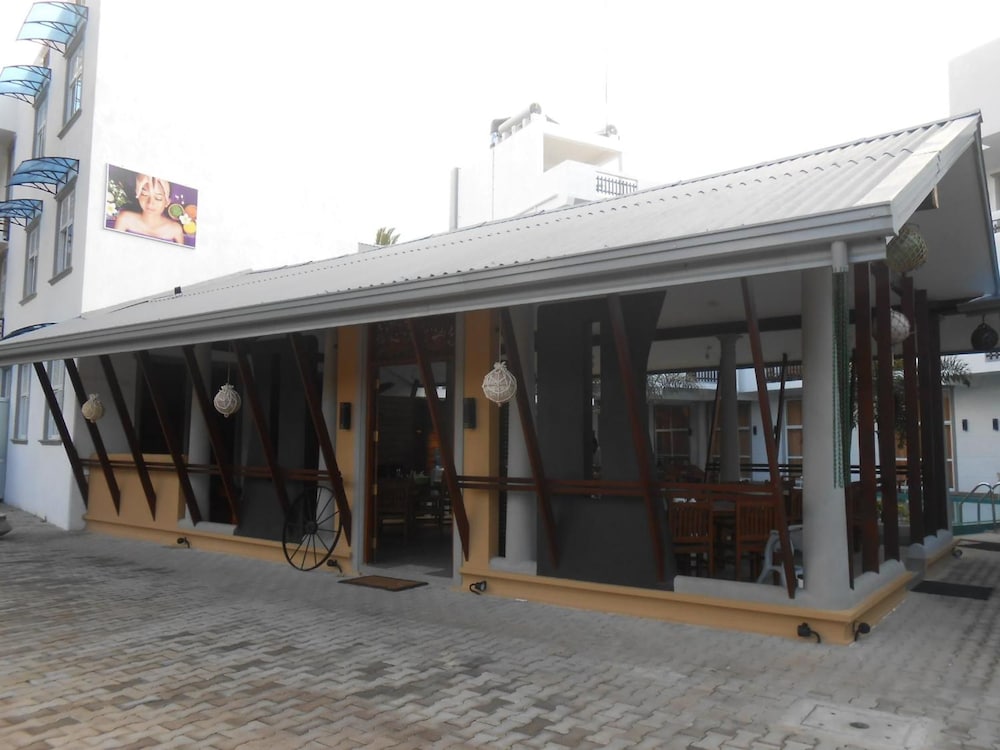 Nil Diya Beach 5/49