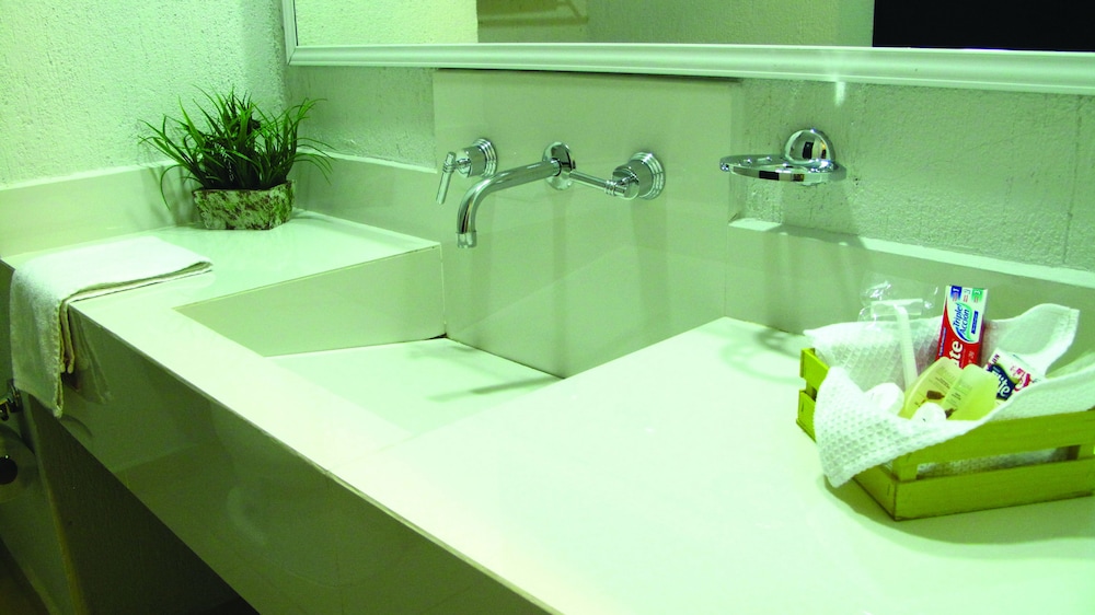 RS Suites Hotel 46/47