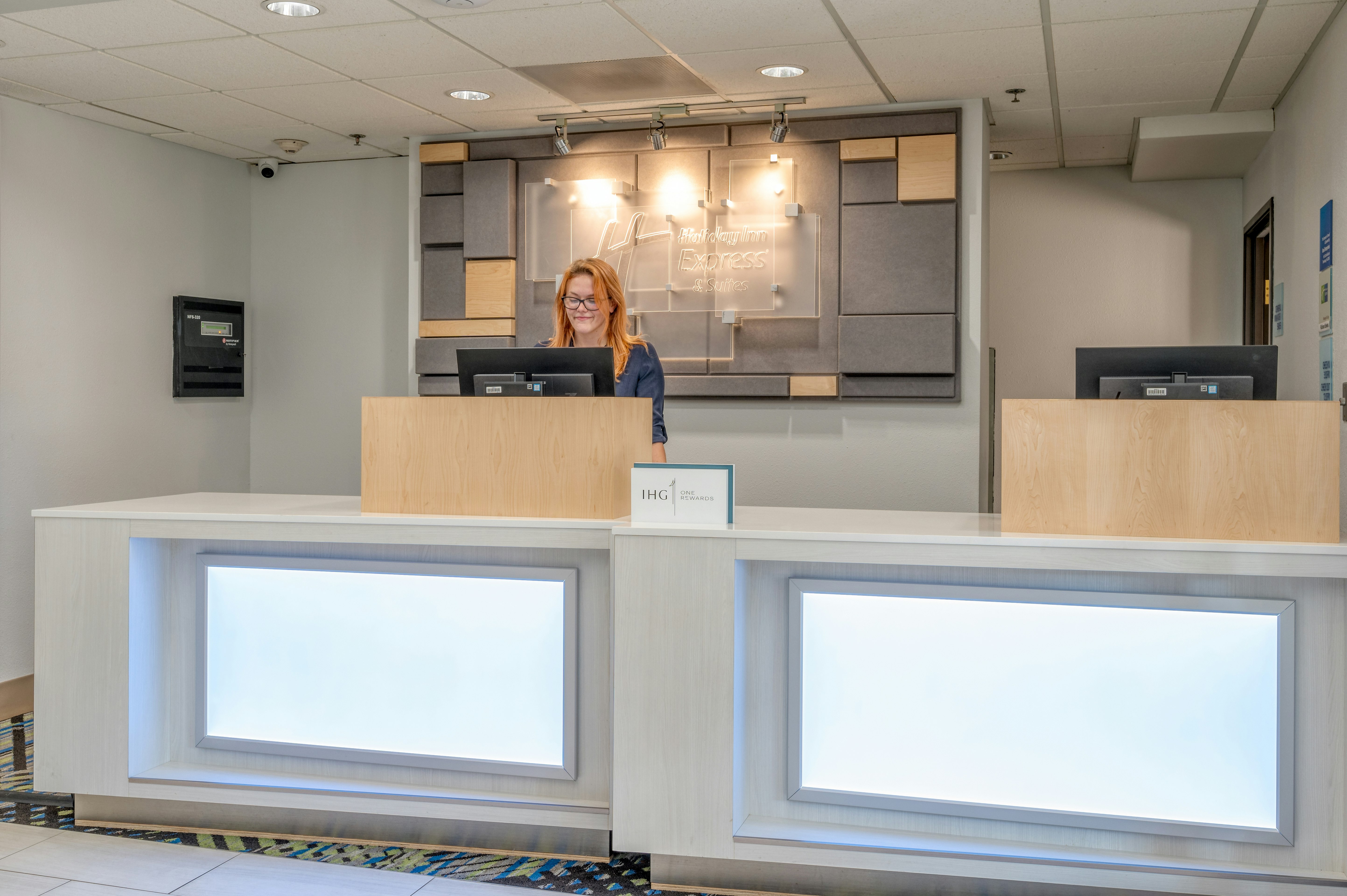 Holiday Inn Express Suites Thornburg S Fredericksburg 53/58