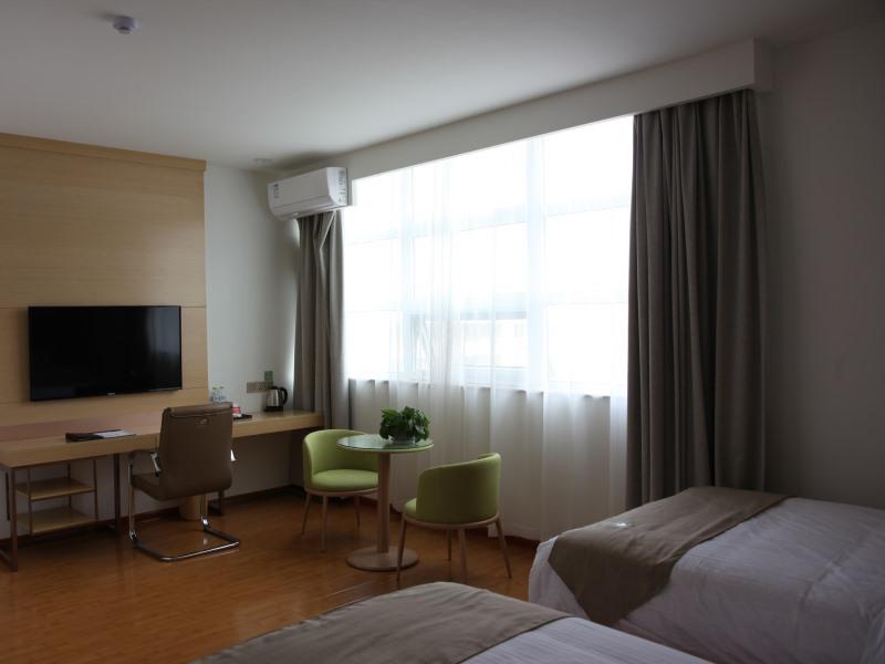 GreenTree Inn Zaozhuang High-speed Train Station Express Hotel 12/31