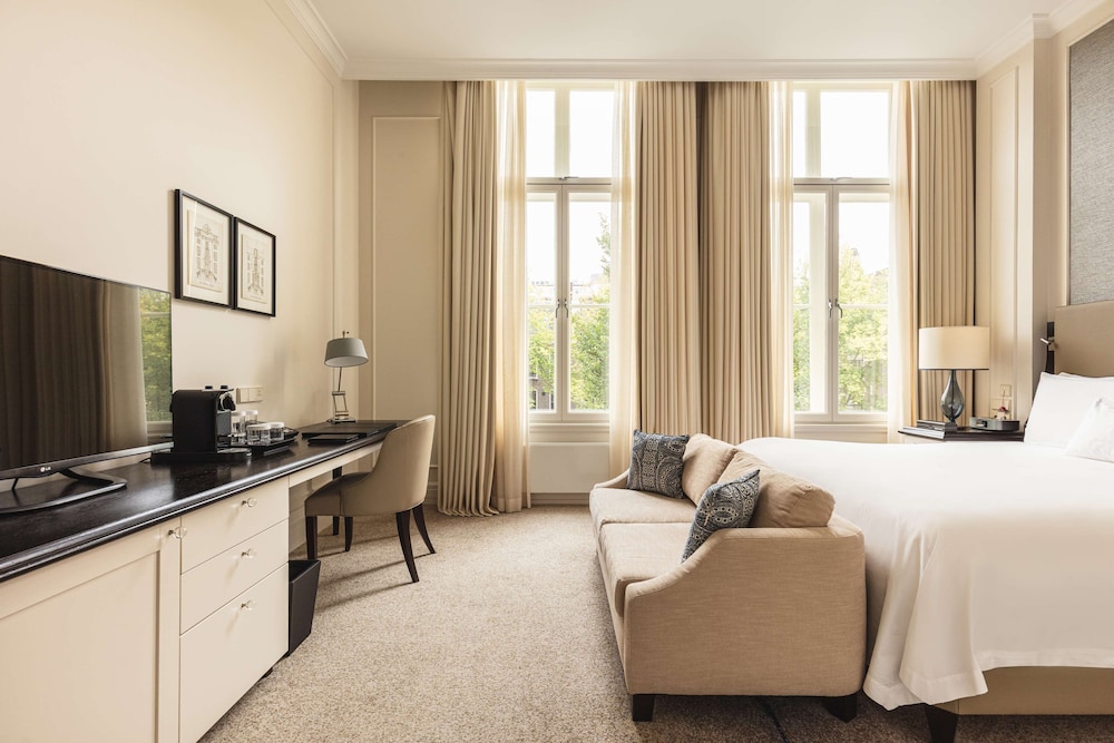 Waldorf Astoria Amsterdam 33/95