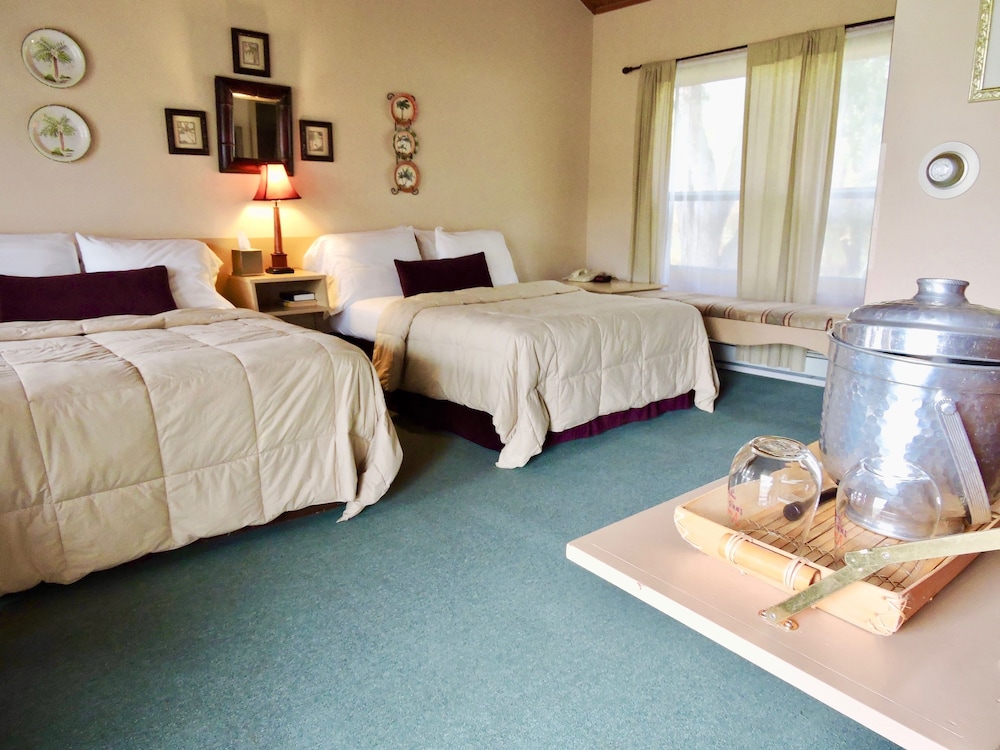 Vinehurst Inn And Suites 31/58
