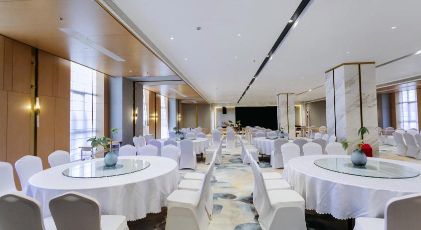 Ramada by Wyndham Vientiane Central 46/54