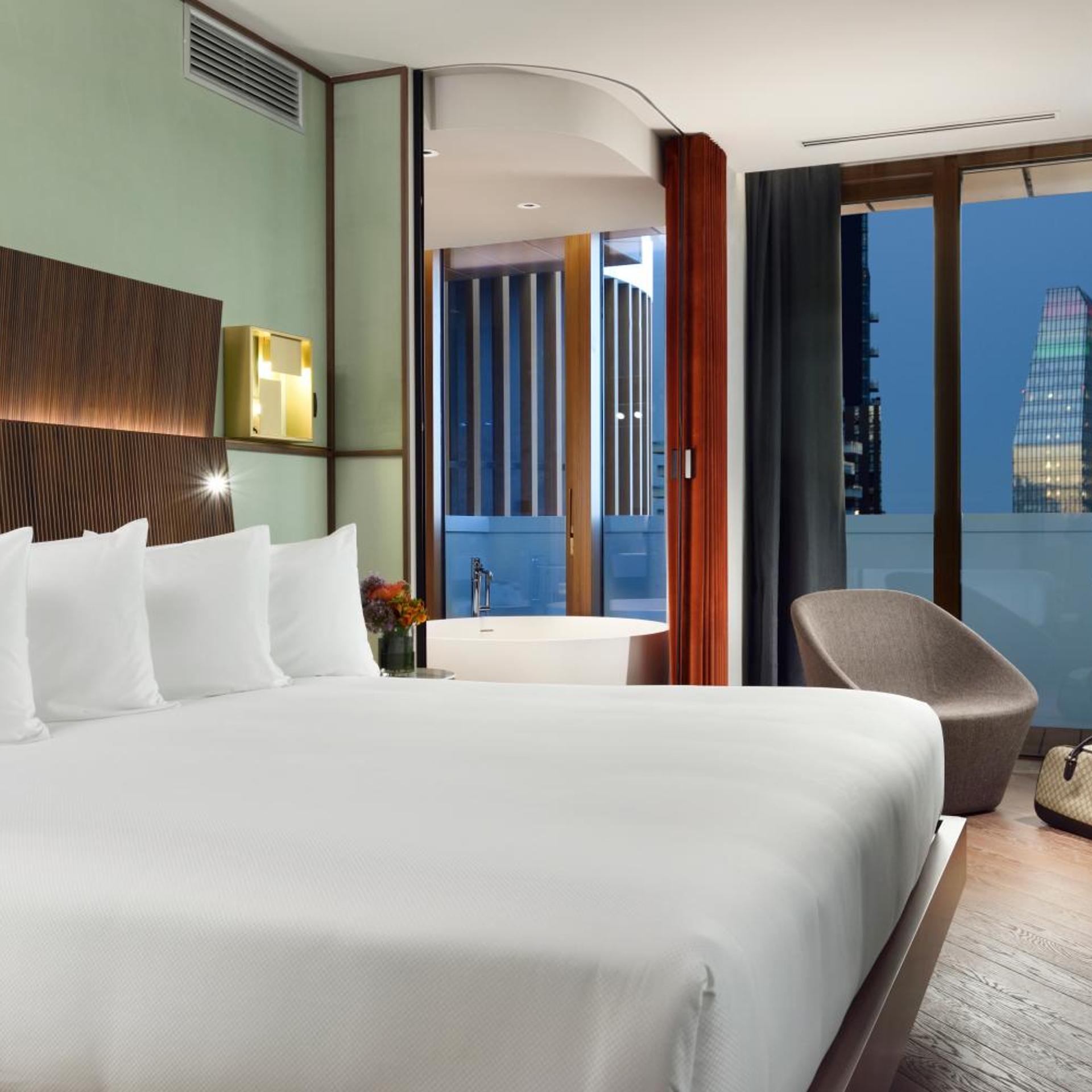 Penthouse Suite, City View