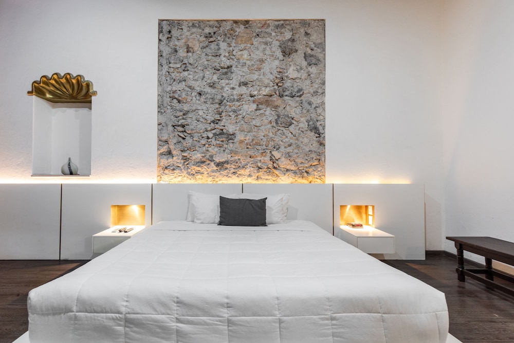 Meson de Santa Rosa Luxury Hotel 19/70