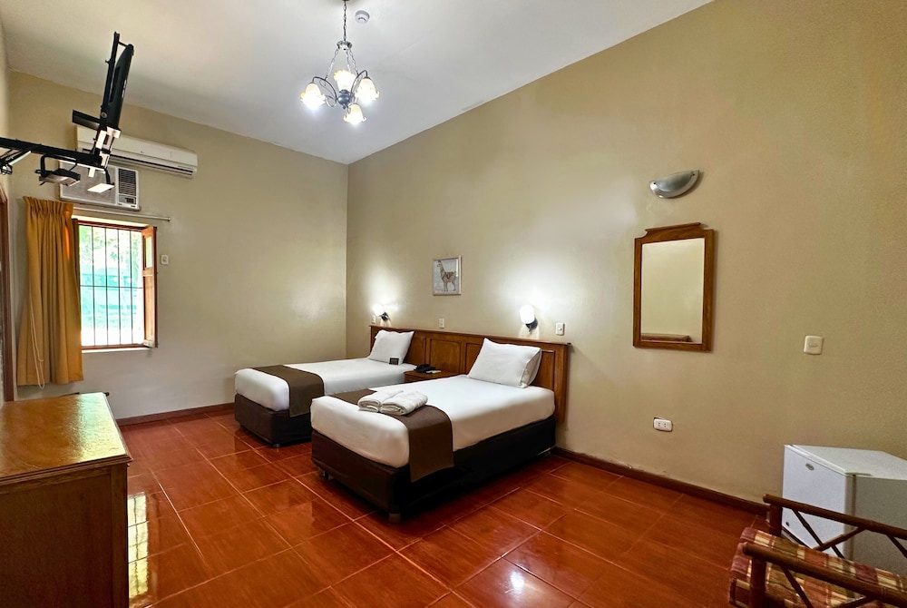 DM Hoteles Mossone Ica 7/29