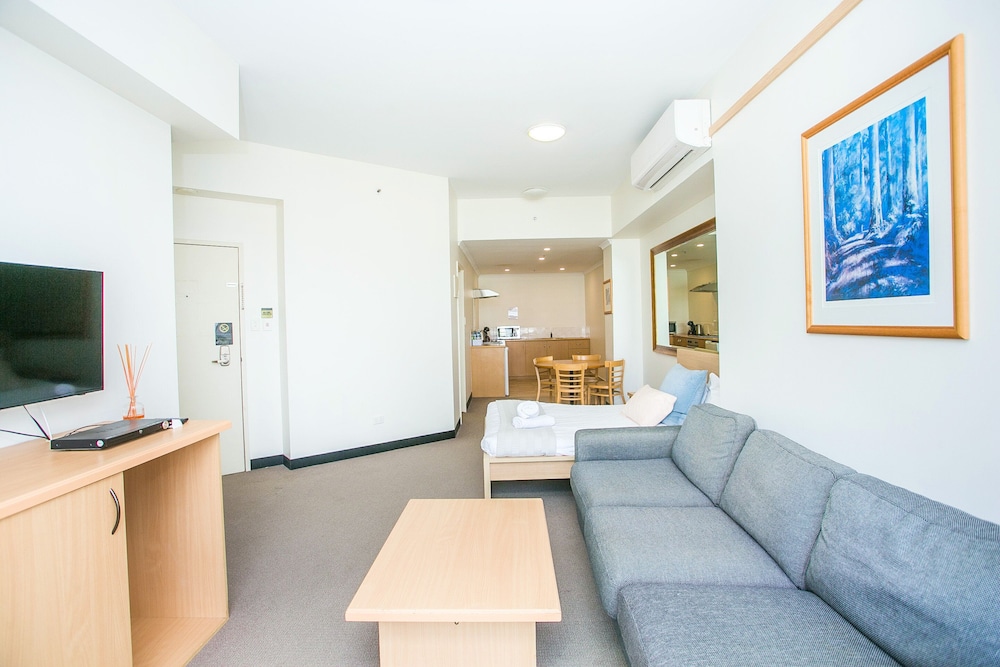 All Suites Perth 72/94