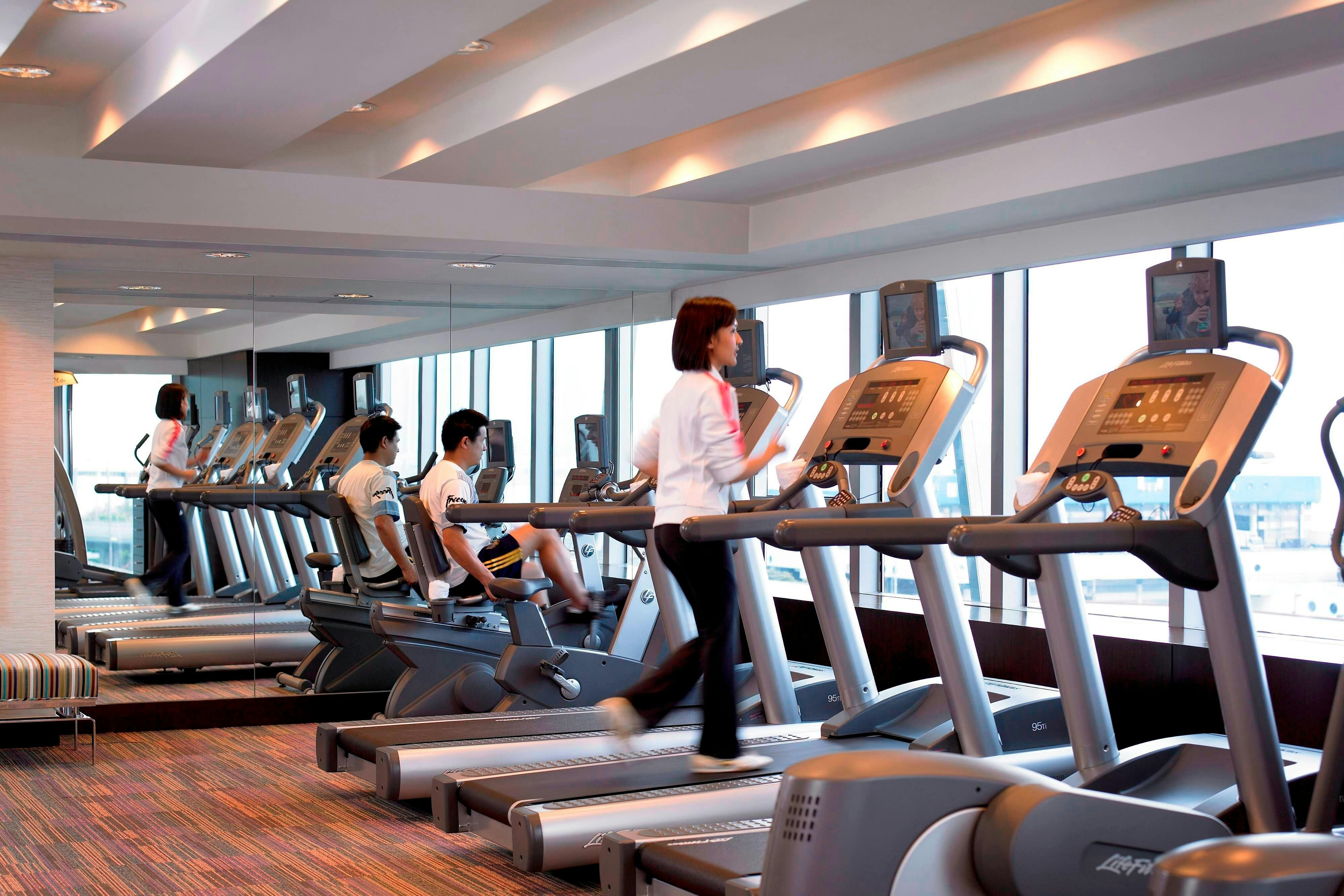 COURTYARD BY MARRIOTT HONG KONG 16/34