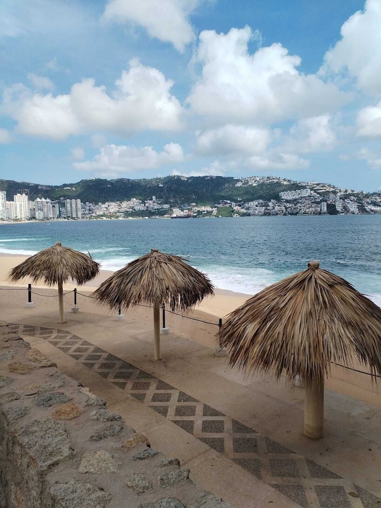 hotel el presidente acapulco