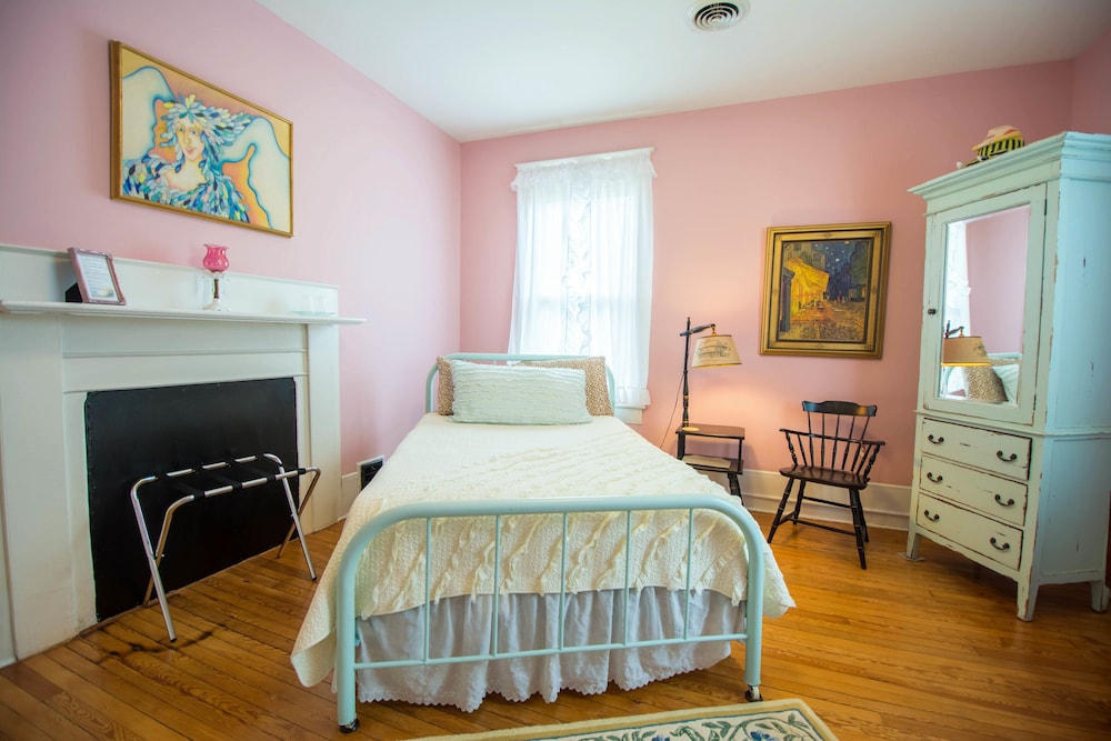 The Dailey Renewal Retreat Bed Breakfast 13/47