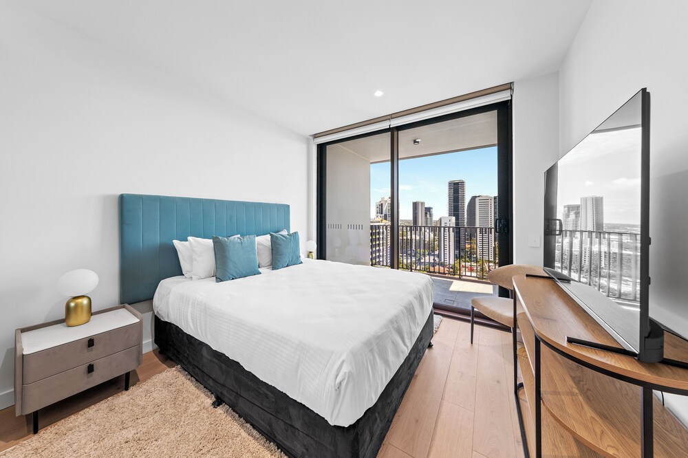 3 Bedrooms, Apartment, 1 Queen and 2 King Beds, 2 Bathrooms
