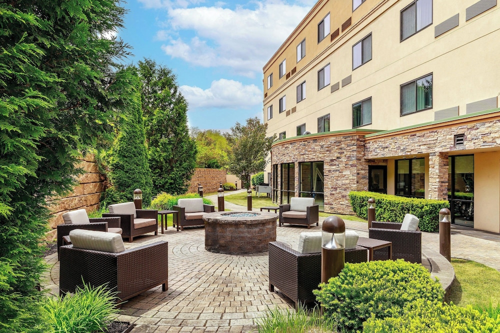 Courtyard By Marriott Oneonta Cooperstown Area 53/55
