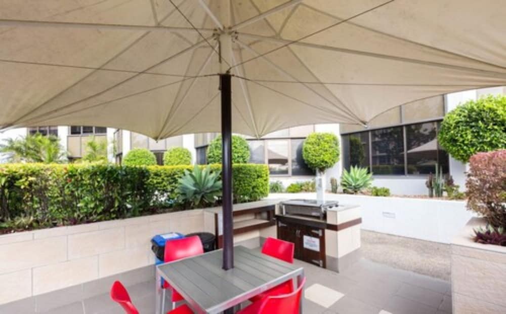 Tiki Hotel Apartments Surfers Paradise 64/71