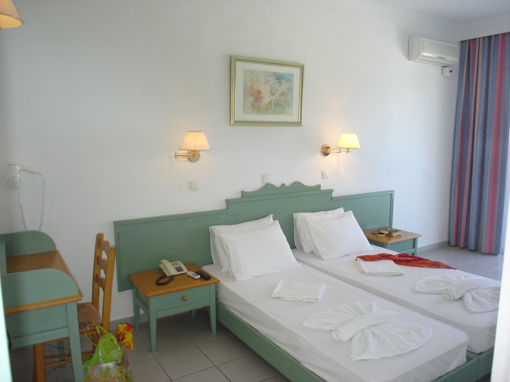 1 BEDROOM, APARTMENT, 4 BEDS, SEA FRONT, SEA VIEW