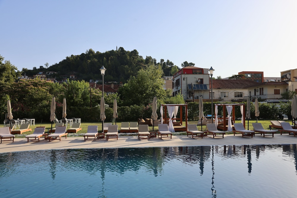 Hotel Colombo Berat 47/50