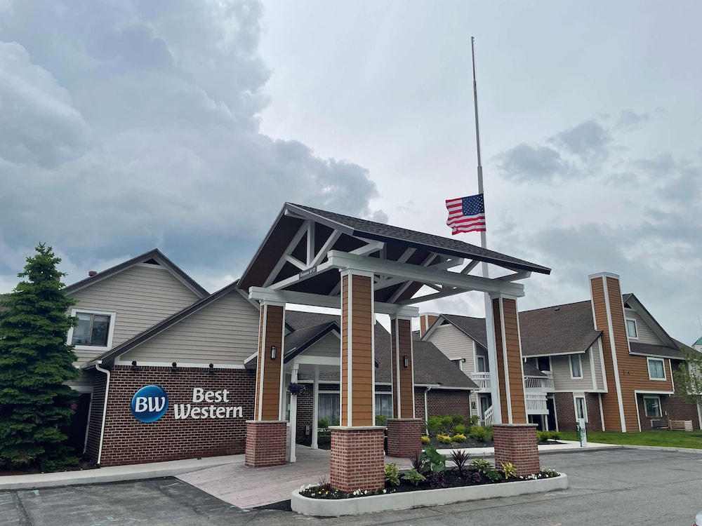 Best Western Fishkill Inn and Suites 5/53