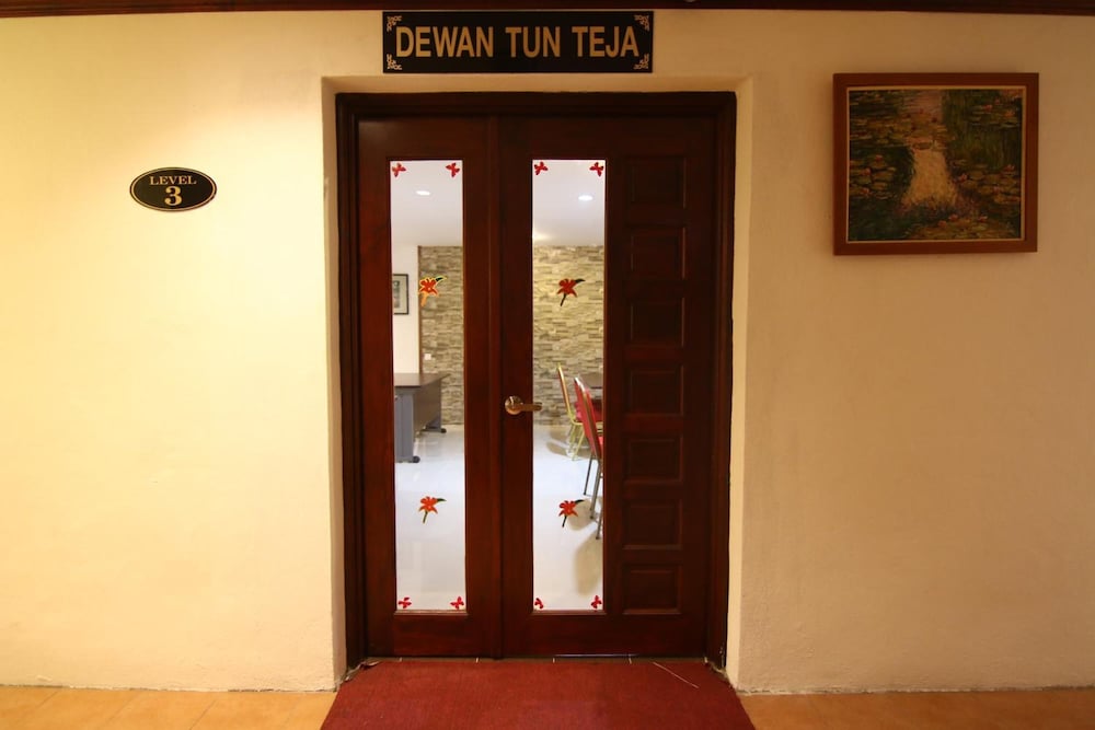 Ag Hotel Penang 32/48