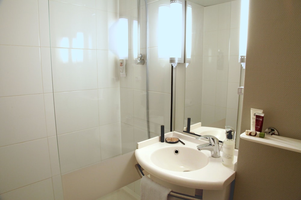 Ibis Quimper 14/70