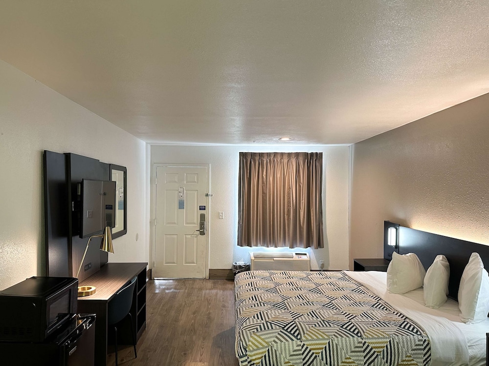 Motel6 Pooler, GA - Savannah Airport 17/50