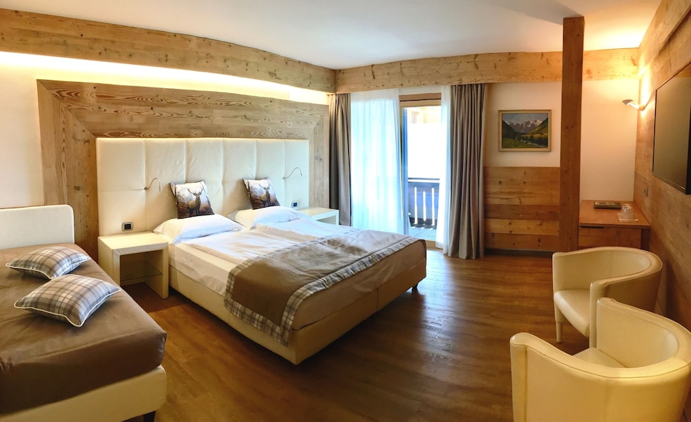 Parkhotel Ladinia 17/50
