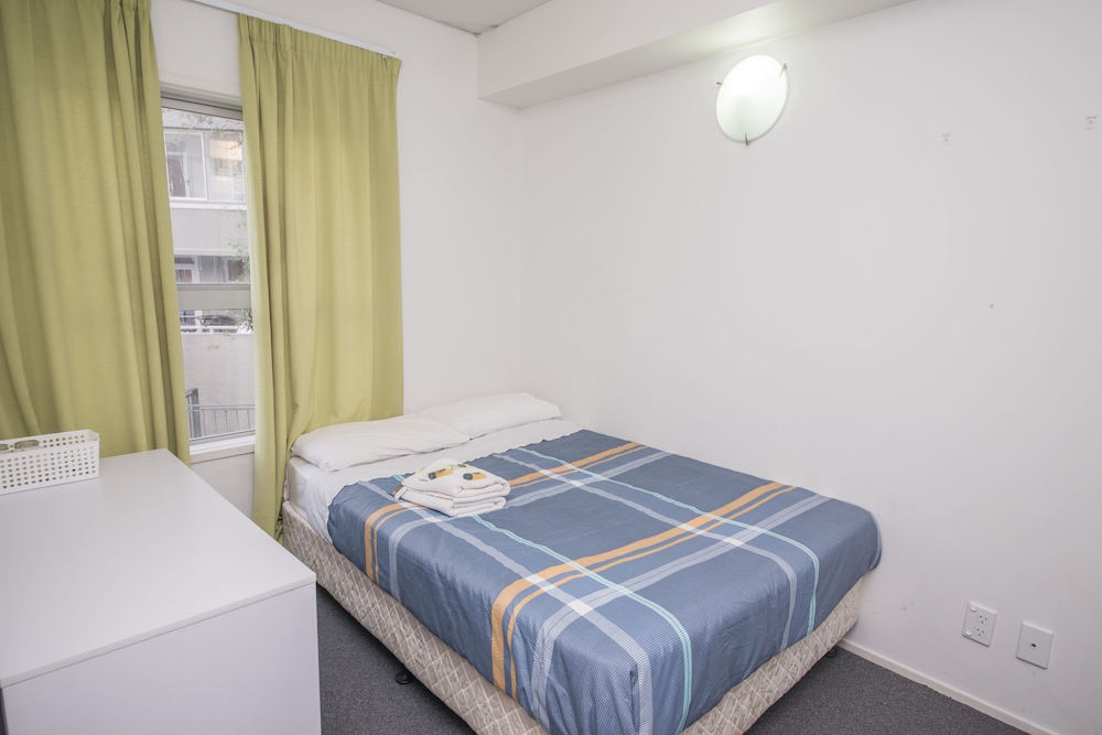 APARTMENT, DOUBLE BED, SHARED BATHROOM