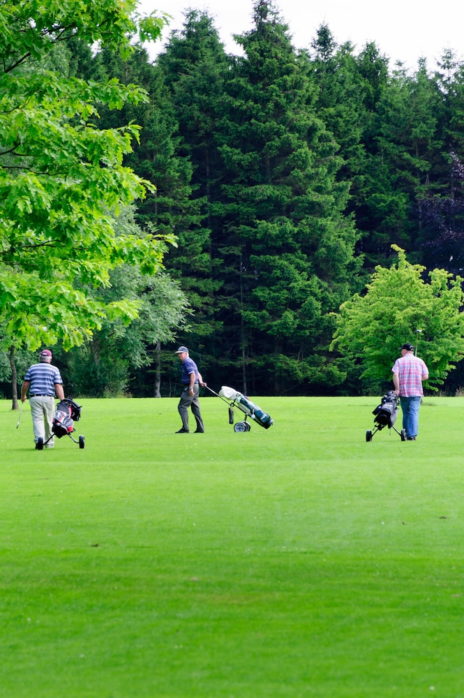 Brown Trout Golf and Country Inn 27/32