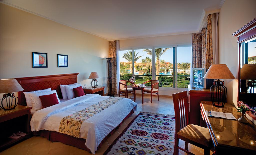 Superior, Single, Pool View, Amwaj Oyoun Resort and Spa 2/12
