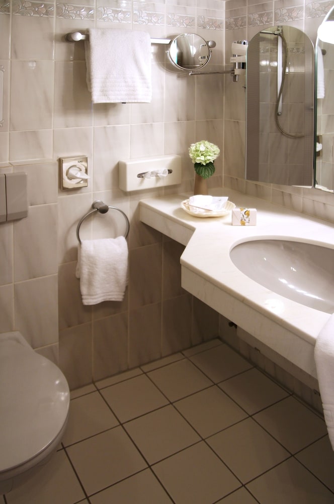RUTERS PARKHOTEL 48/50