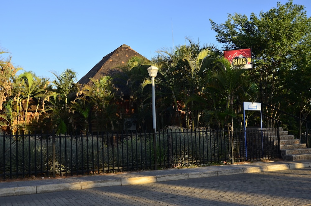 Sand River Resort 36/48