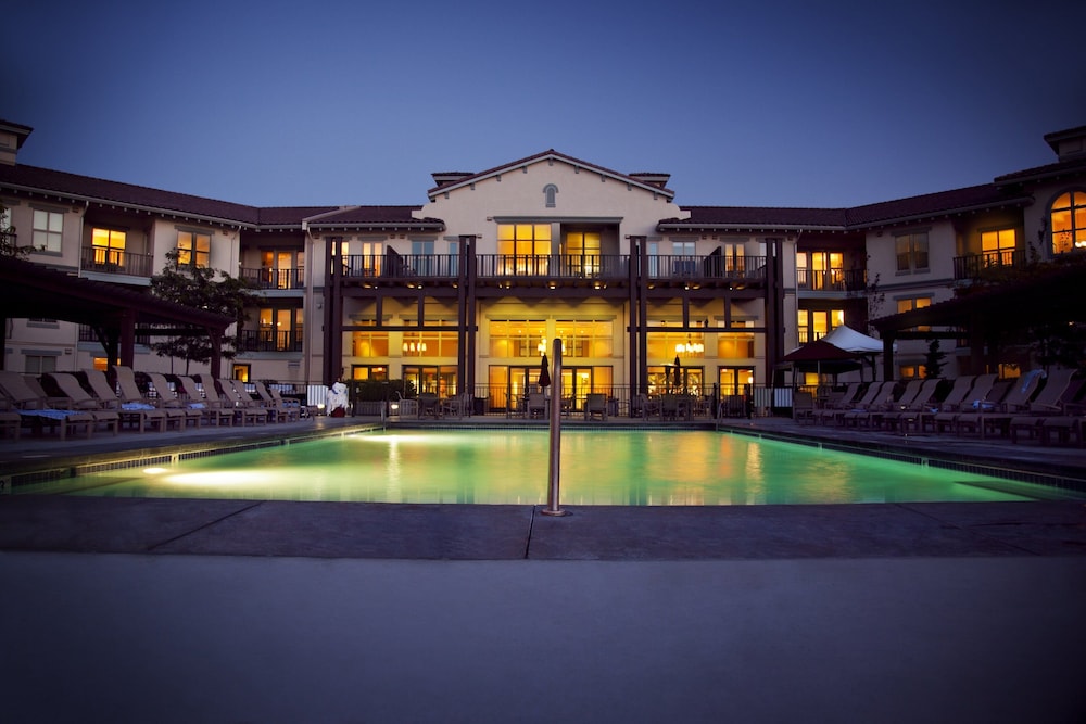 Walnut Beach Resort 1/48