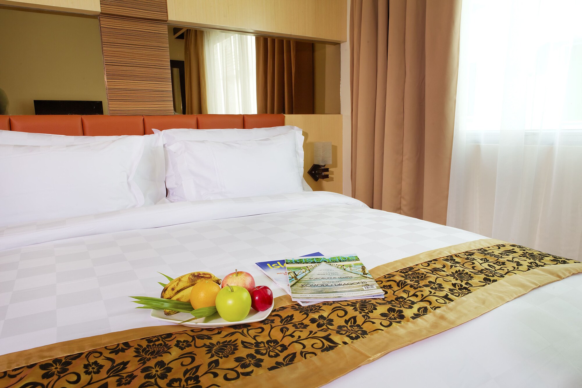 DELUXE, EXECUTIVE, CITY VIEW