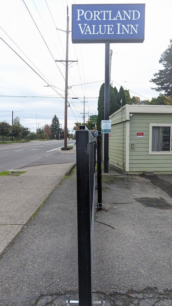 Portland Value Inn 23/25