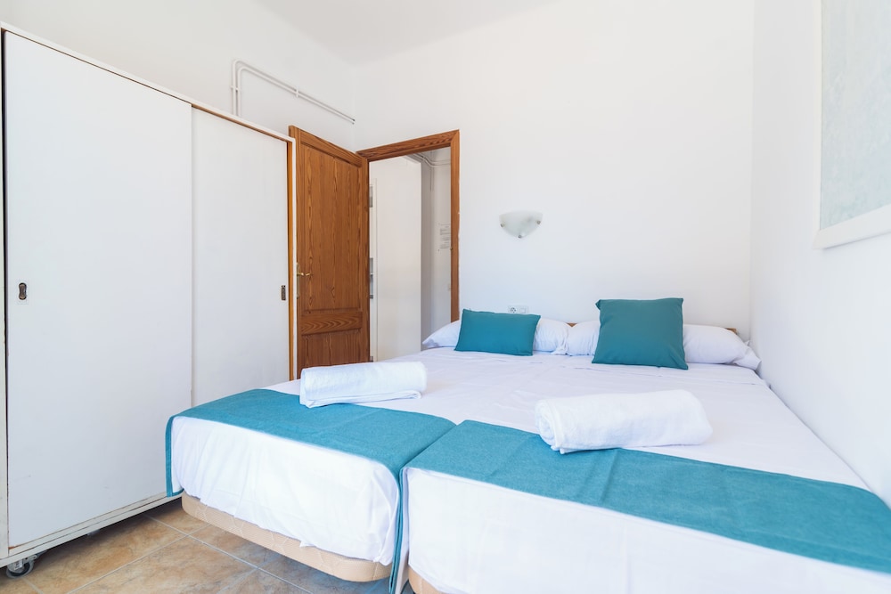 2 Bedrooms, Deluxe, Suite, 4 Beds, Sofa, Terrace