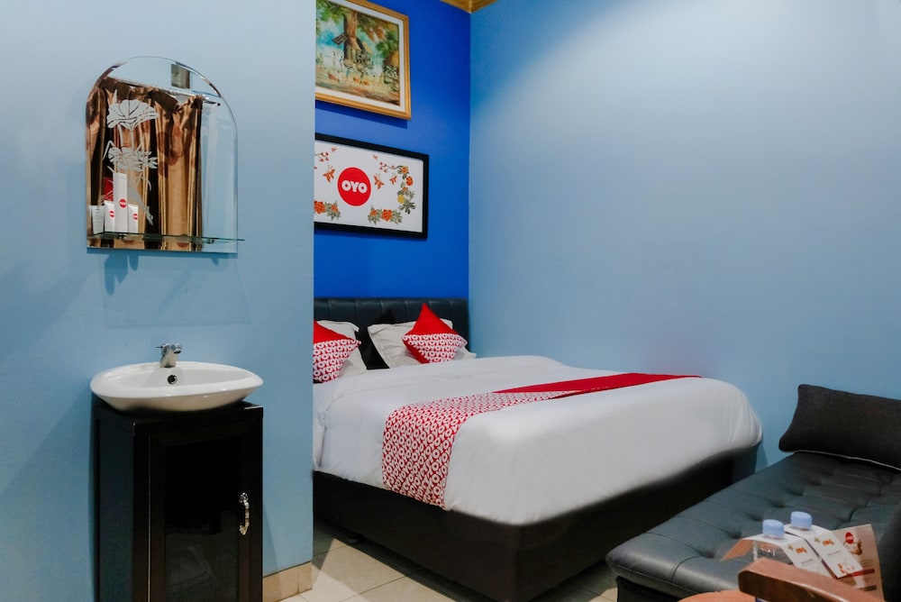 Hotel O Guest House Amalia Malang 33/52