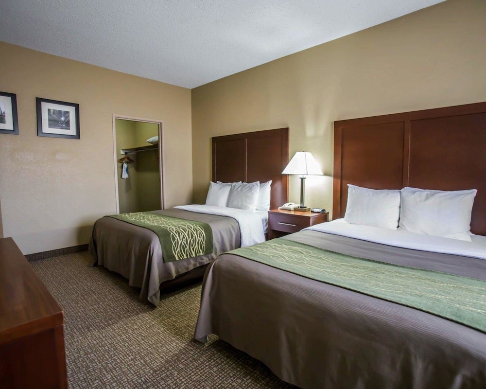 Comfort Inn Morris I-80 20/43