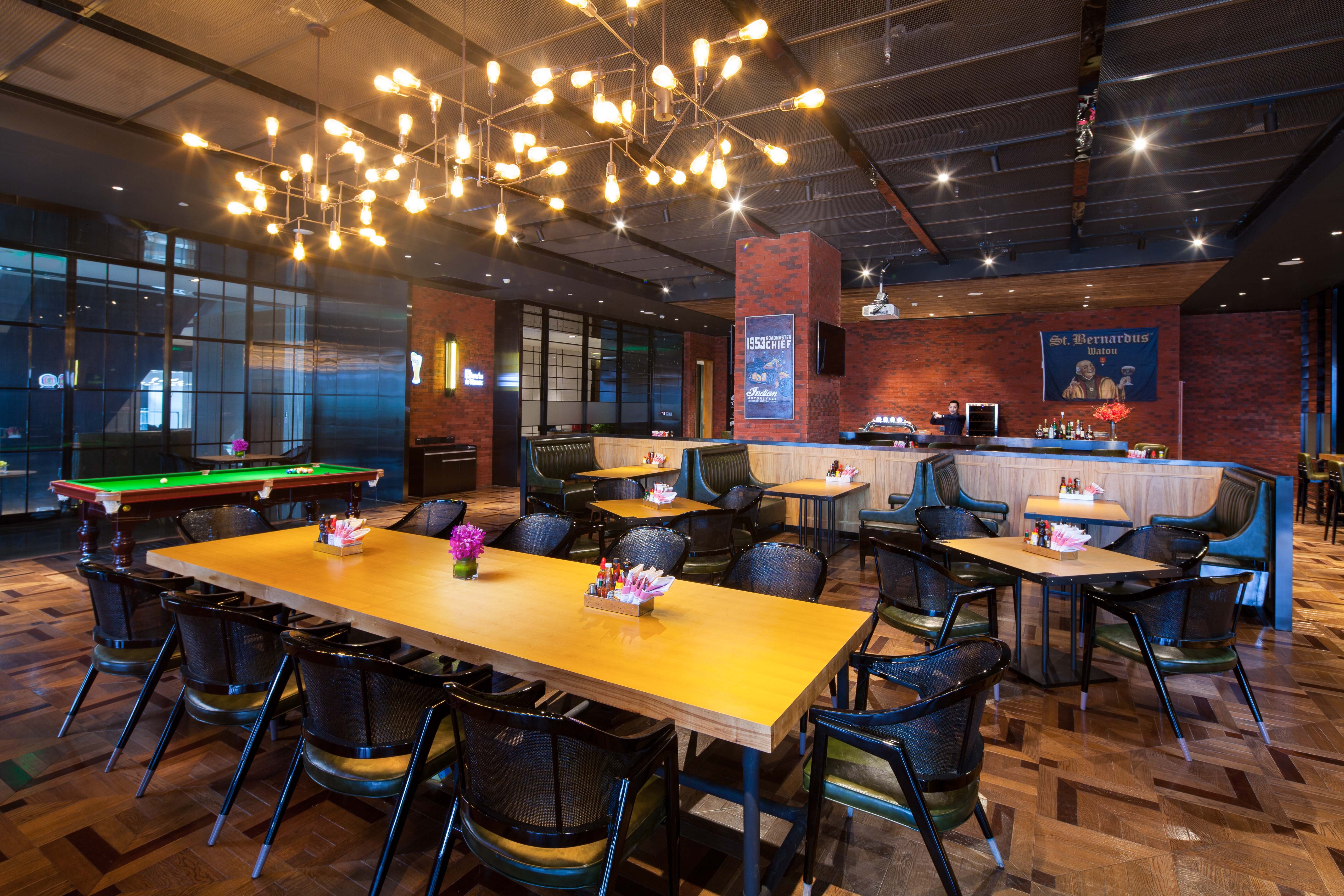 CROWNE PLAZA KUNSHAN 56/79