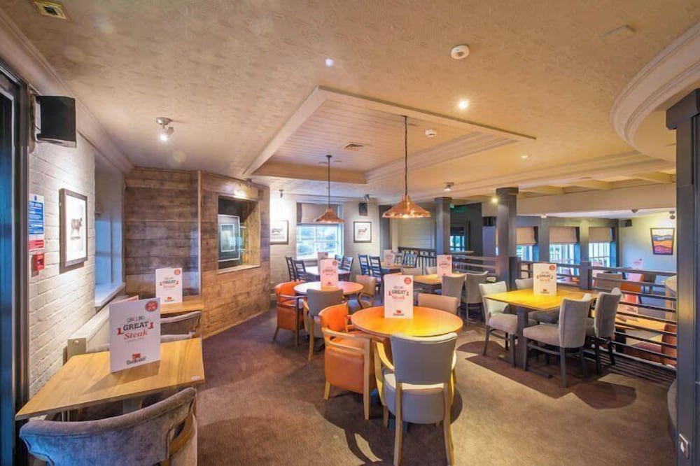Premier Inn Doncaster (Lakeside) 31/45