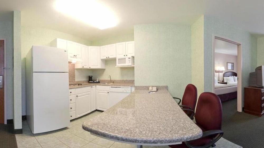 Holiday Inn Express Lexington 13/56