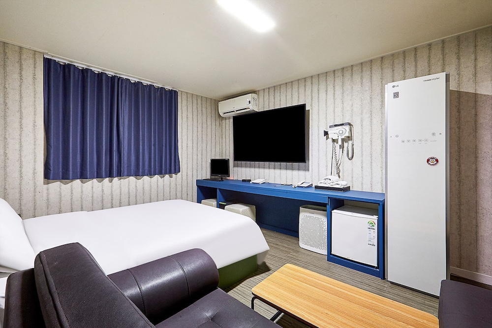 Galleria Hotel 37/50