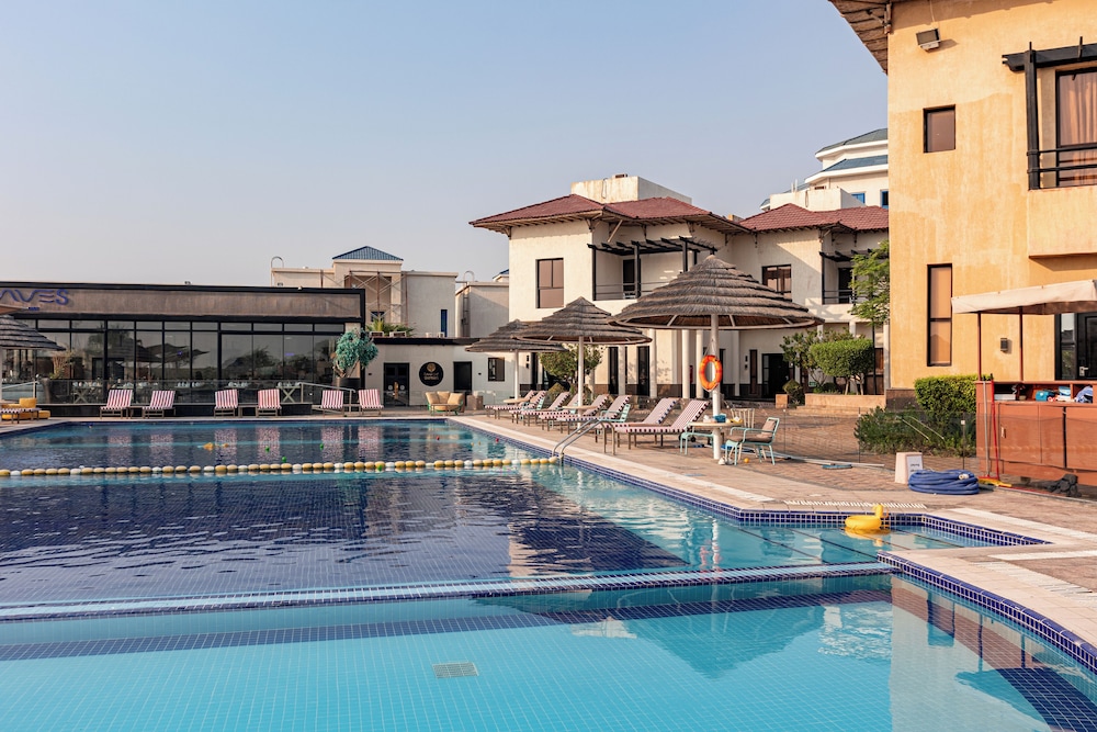 منتجع بريرا(Braira Al Azizya Hotel Resort) 84/89